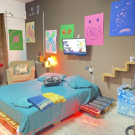 Boutique Maison Dartiste *